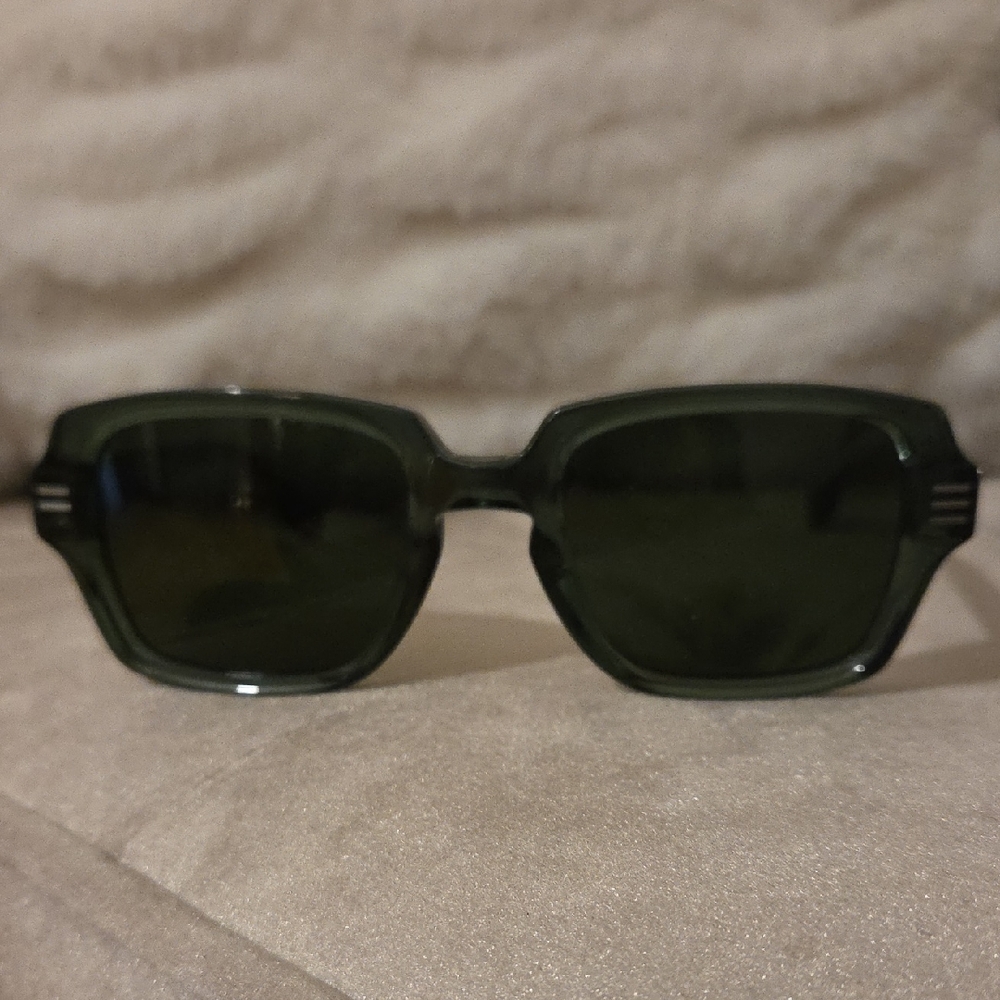 Burberry Dark Green Sunglasses